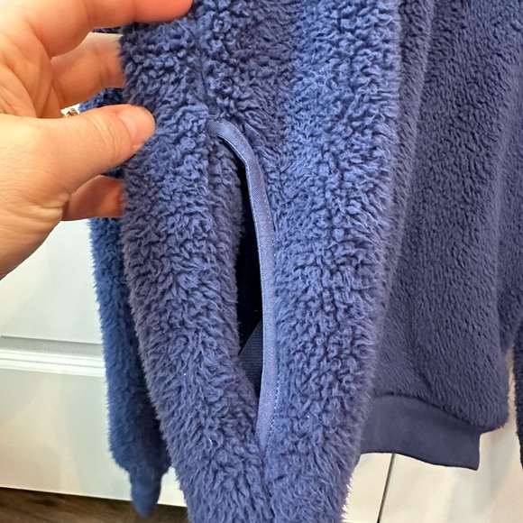 Athleta Girl ‘So Snug Sherpa Hoodie 2.0’ in Blue (Size L/12) - Picture 3 of 6